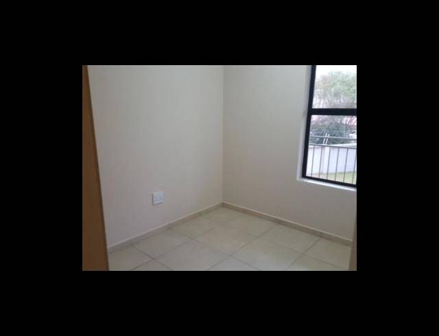 2 BEDROOM APARTMENT FOR SALE IN LAKEFIELD